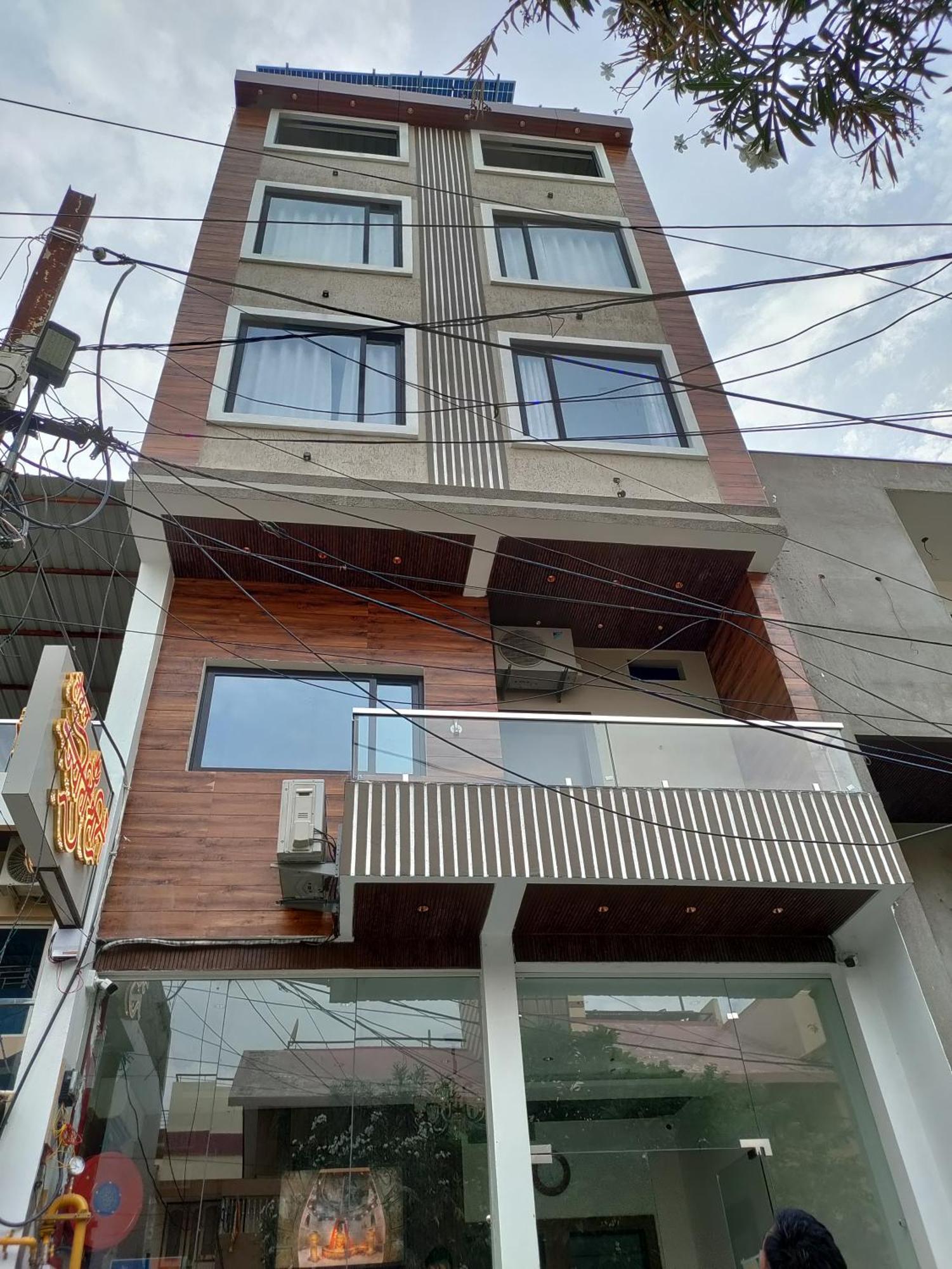 Hotel Jyoti Shree Уджайн Екстериор снимка