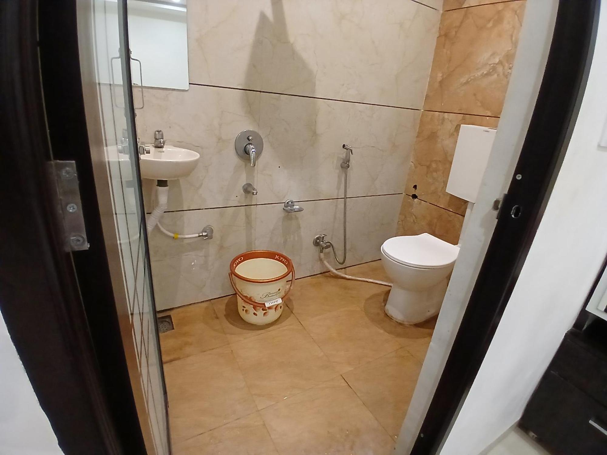 Hotel Jyoti Shree Уджайн Екстериор снимка