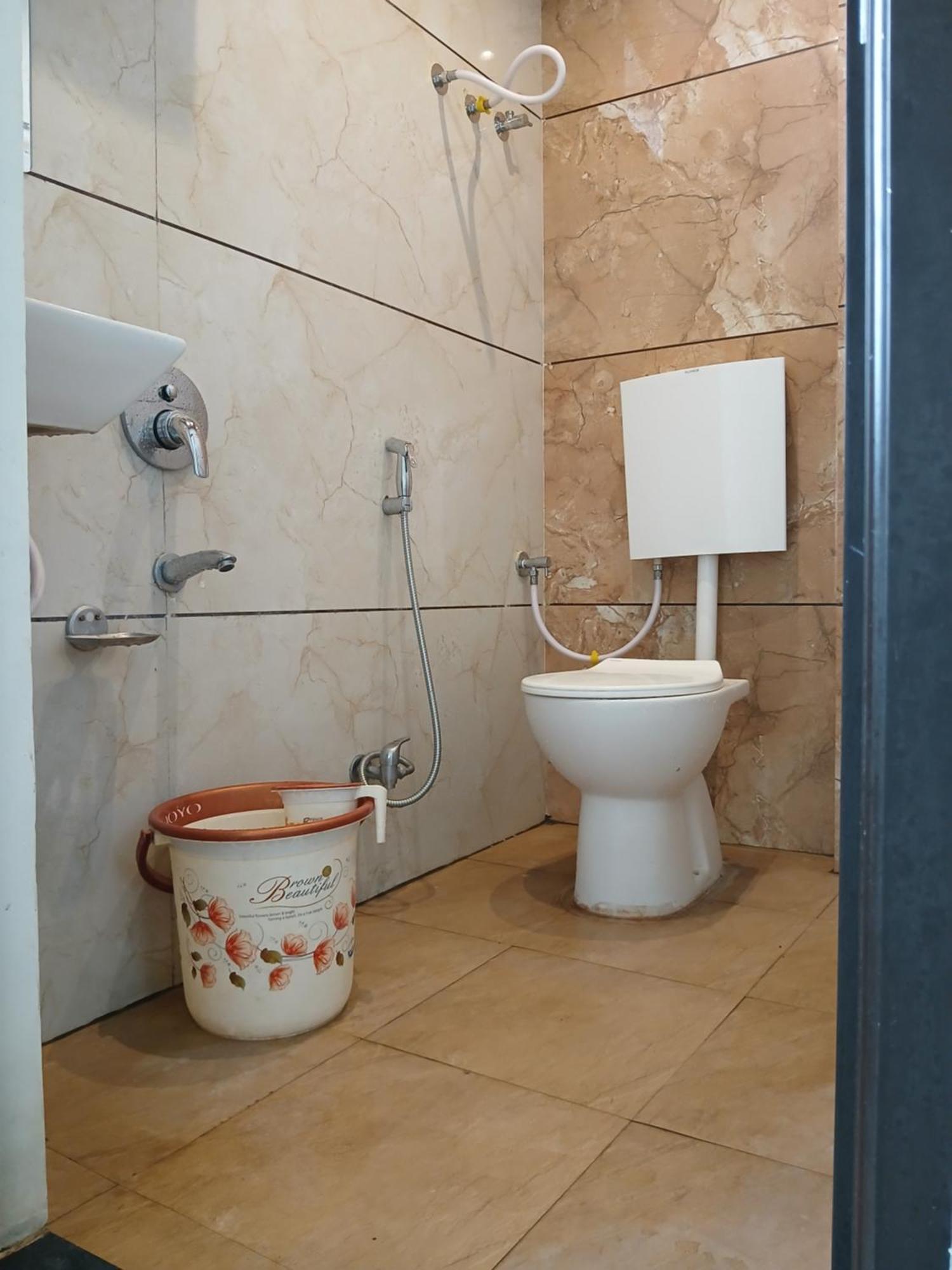 Hotel Jyoti Shree Уджайн Екстериор снимка
